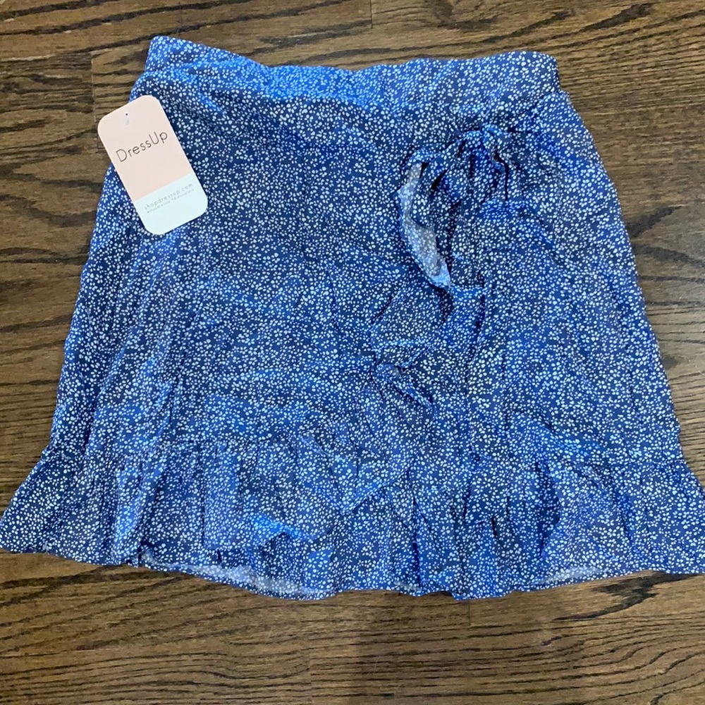 Never worn, Dress up floral skirt